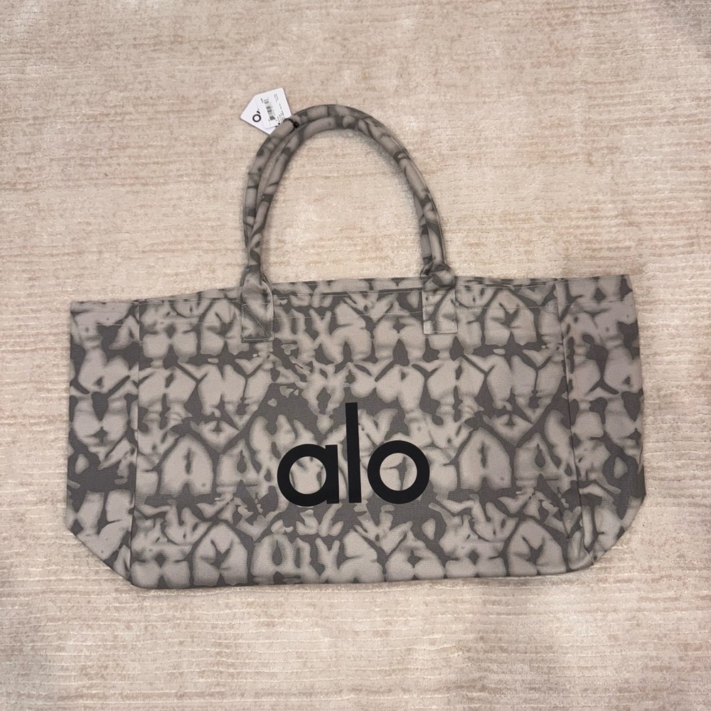 ALO Yoga Black and Gray Patterned Tote Bag